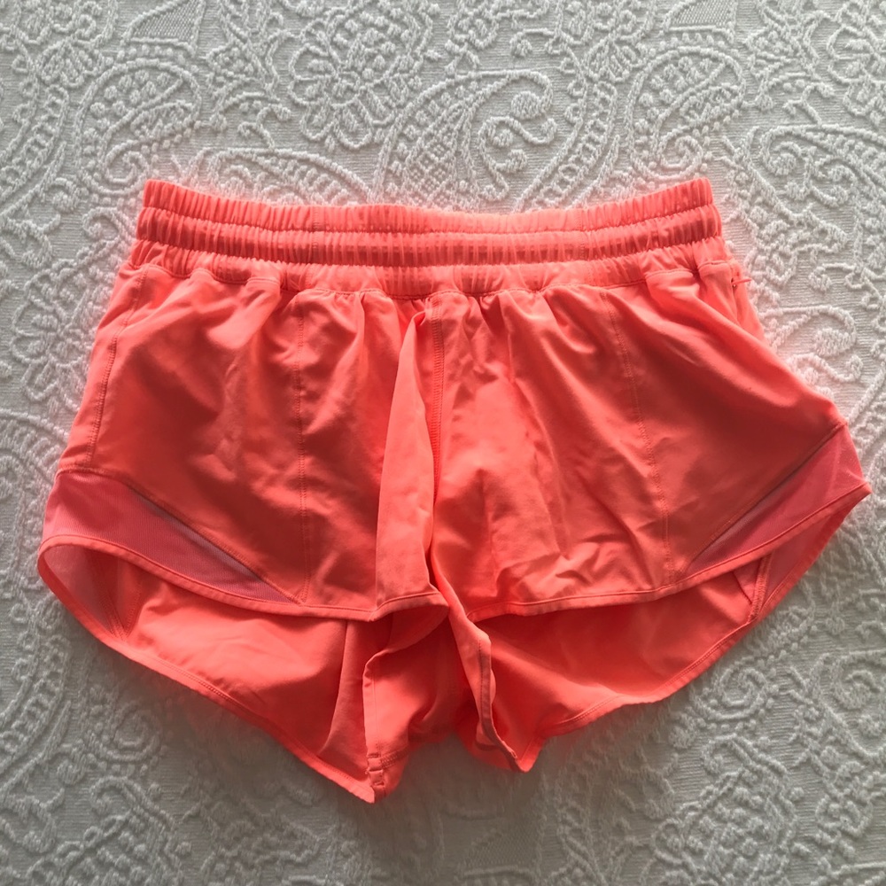Lululemon Hotty Hot Short